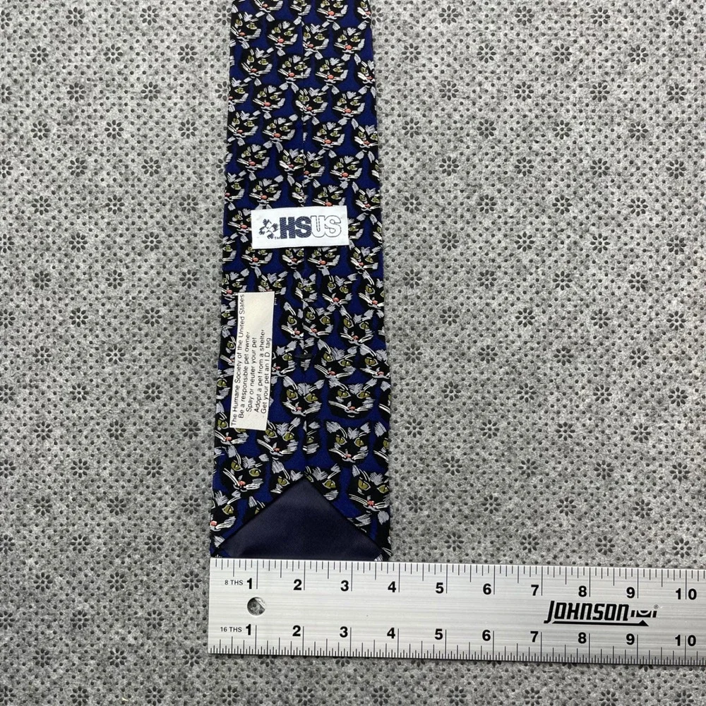 Vintage HSUS Humane Society Cat Portrait Silk Tie Calico Novelty Men Necktie USA